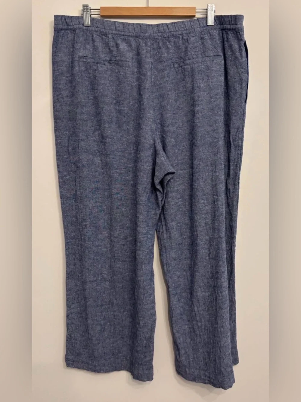 Linen Blend Wide Leg Crop Pants | Blue Chambray | Coastal Minimalist, XXL - Picture 6 of 11
